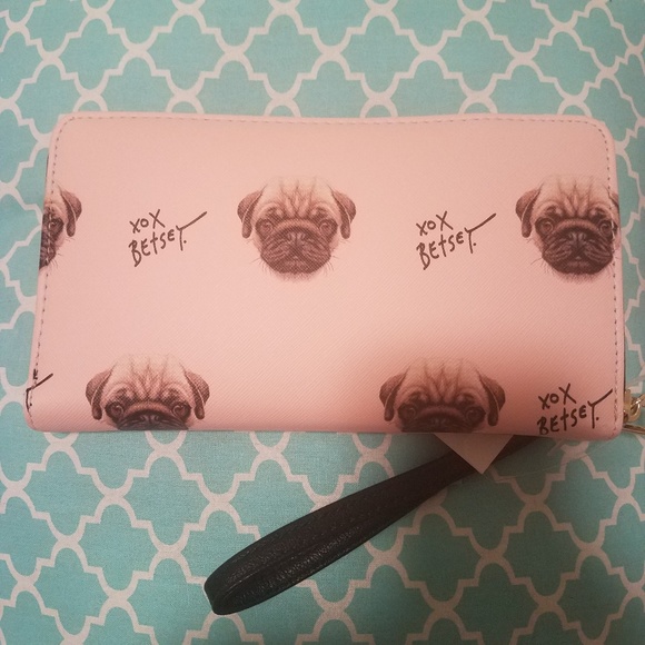 NWT Betsey Johnson Pug / Dog Wristlet / Wallet - Picture 5 of 8